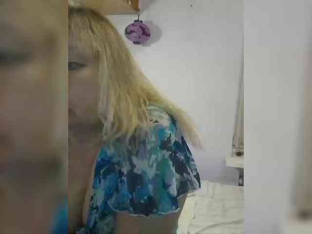 LucyAlexis webcam