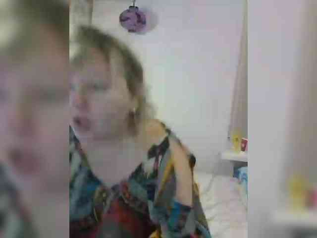 LucyAlexis webcam