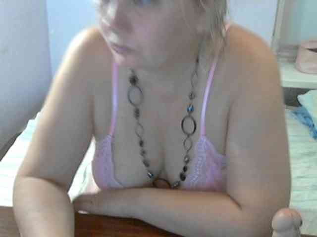 LucyAlexis webcam