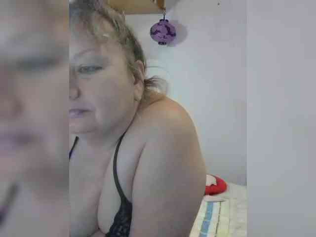 LucyAlexis webcam