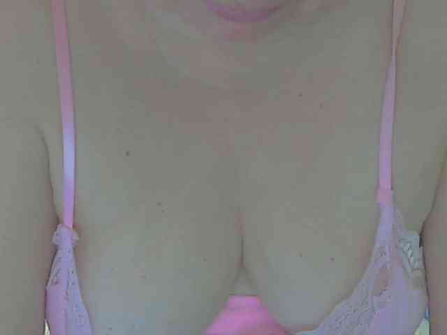 LucyAlexis webcam