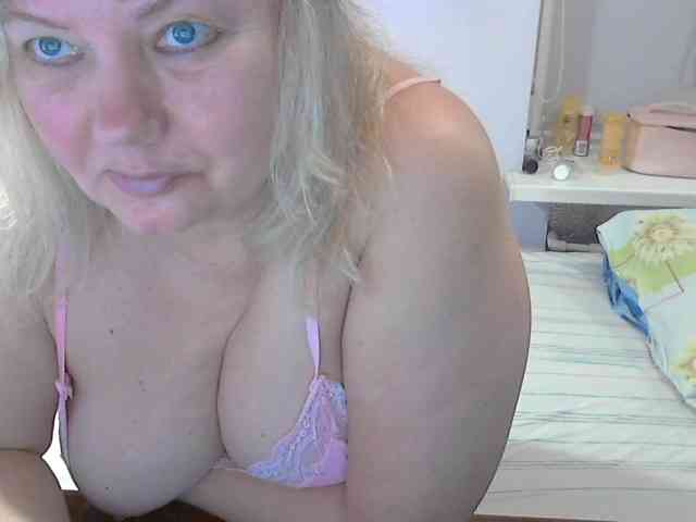 LucyAlexis webcam