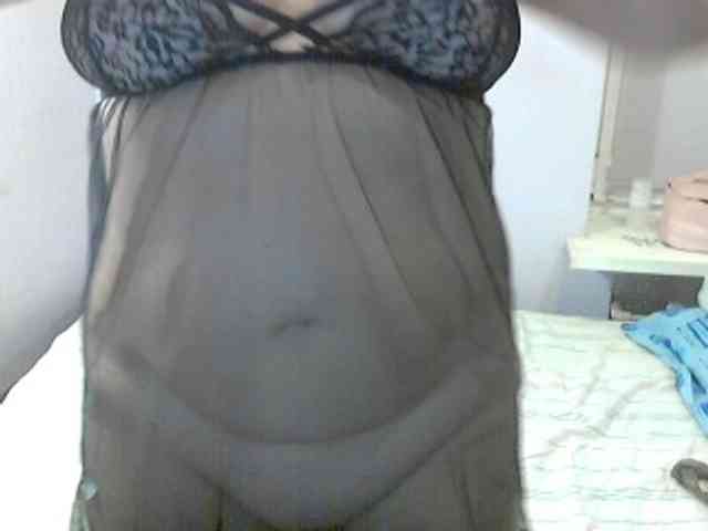 LucyAlexis webcam