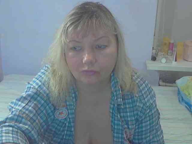 LucyAlexis webcam