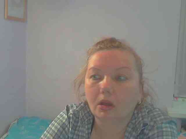 LucyAlexis webcam