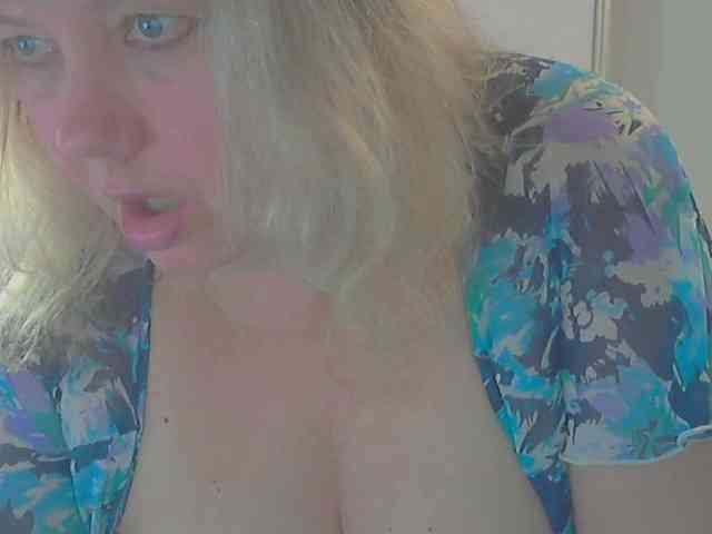 LucyAlexis webcam