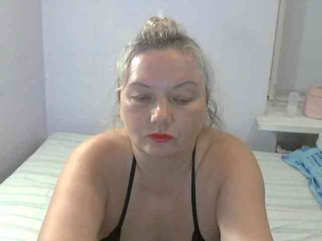 LucyAlexis webcam