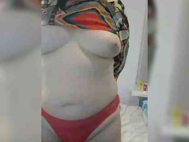 LucyAlexis webcam