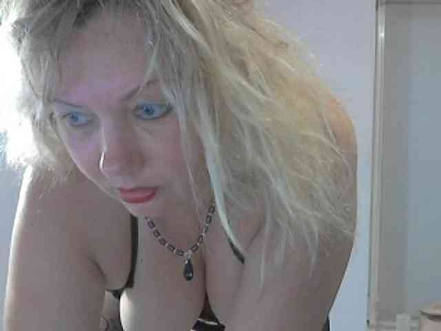 LucyAlexis webcam