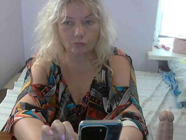 LucyAlexis webcam