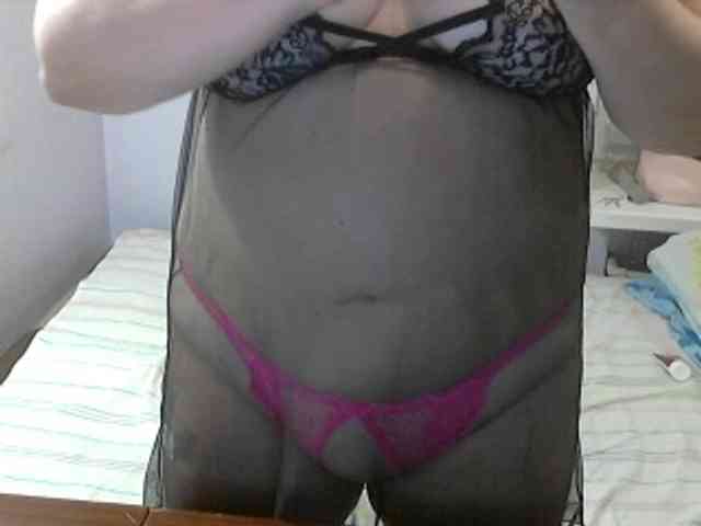 LucyAlexis webcam