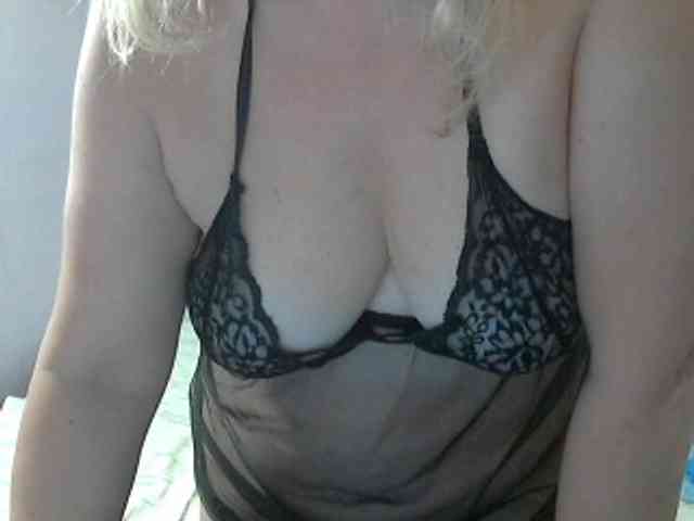 LucyAlexis webcam