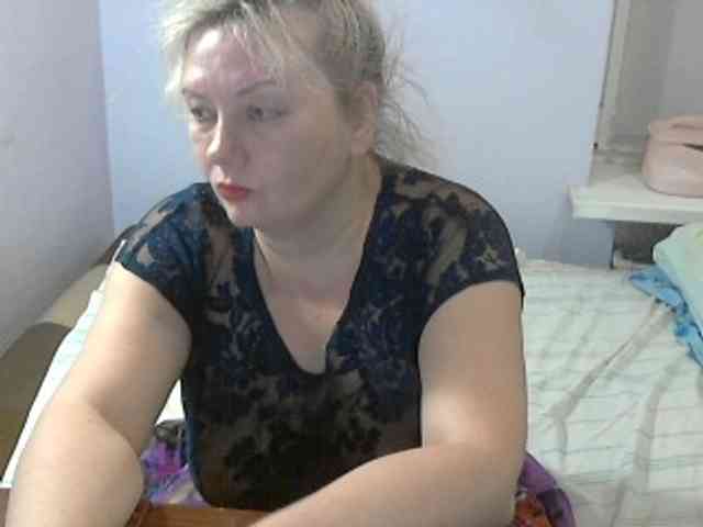 LucyAlexis webcam