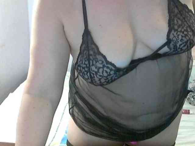 LucyAlexis webcam