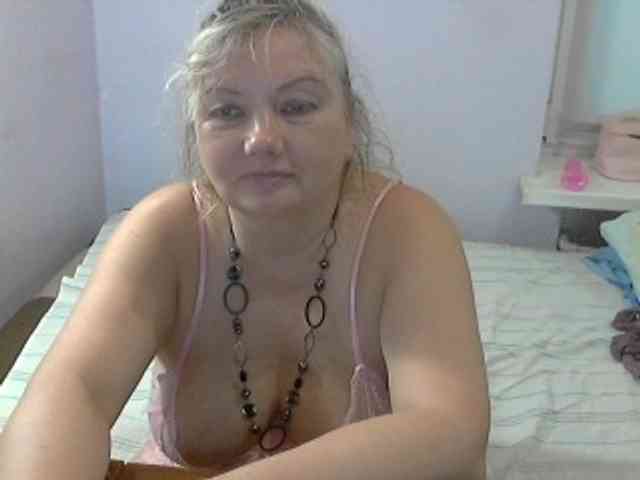 LucyAlexis webcam