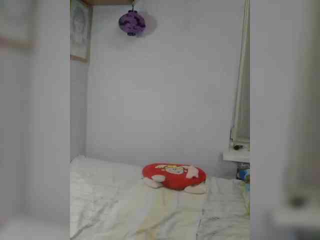 LucyAlexis webcam