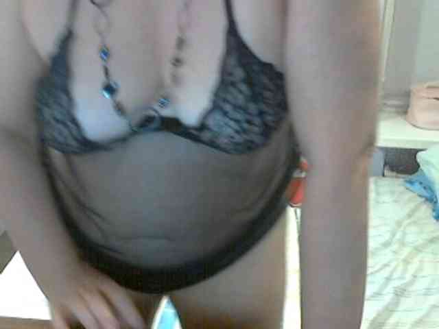 LucyAlexis webcam