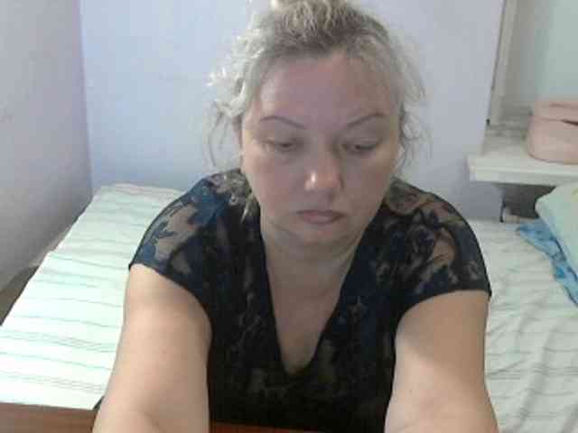 LucyAlexis webcam
