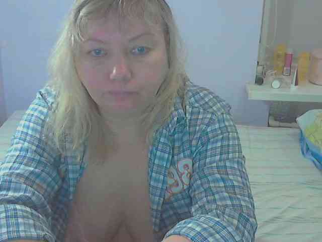 LucyAlexis webcam