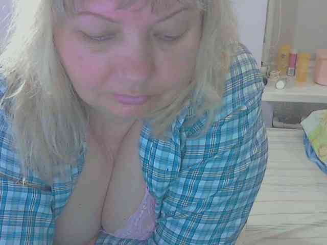 LucyAlexis webcam