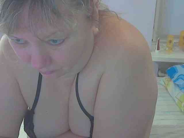 LucyAlexis webcam
