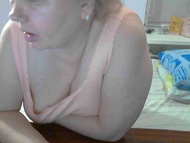 LucyAlexis webcam