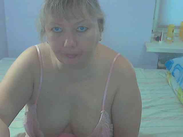 LucyAlexis webcam