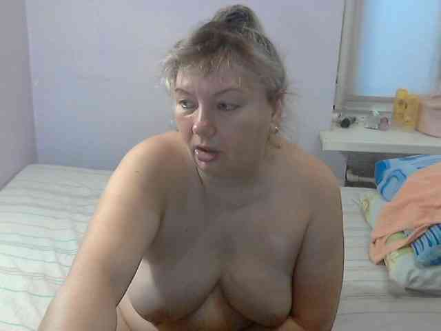 LucyAlexis webcam