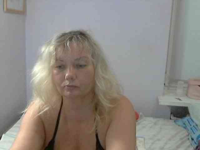 LucyAlexis webcam