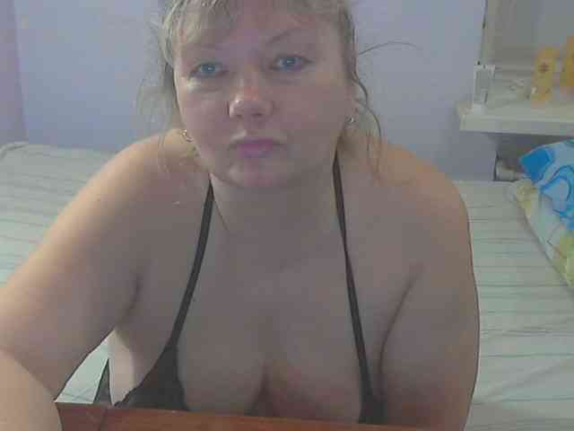 LucyAlexis webcam