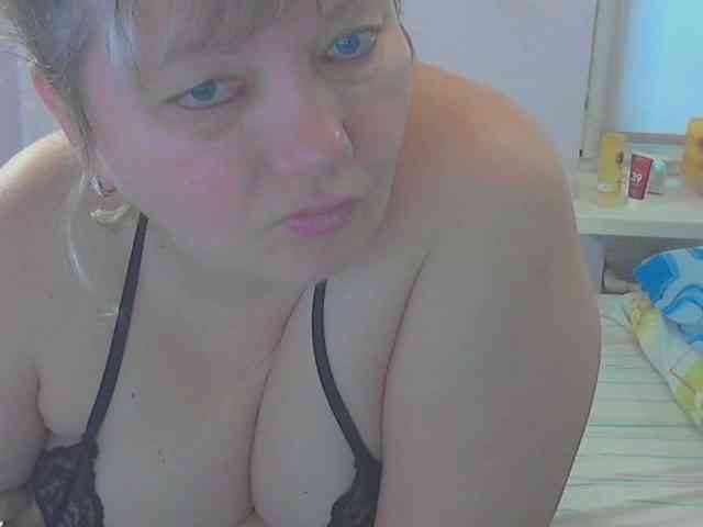 LucyAlexis webcam