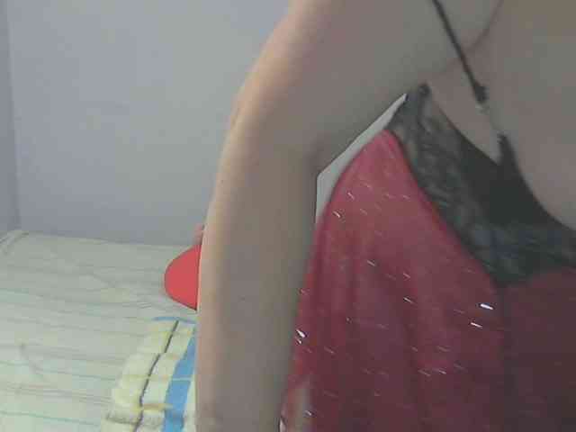 LucyAlexis webcam