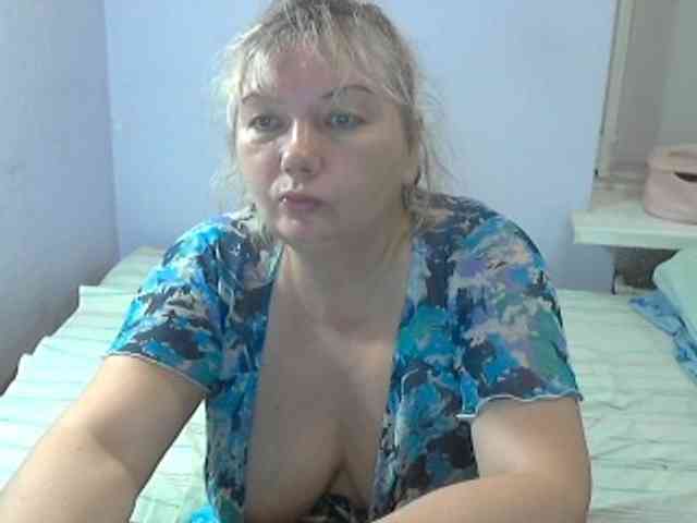 LucyAlexis webcam