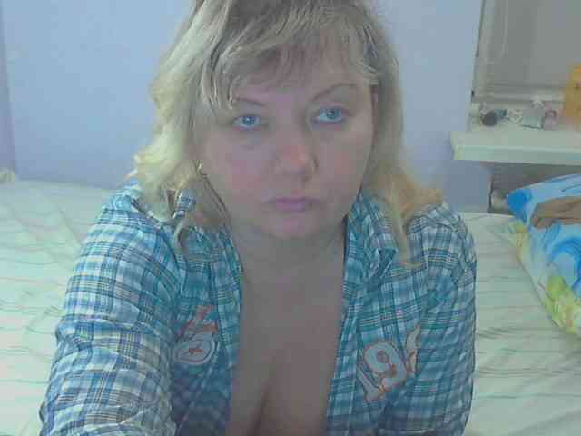 LucyAlexis webcam