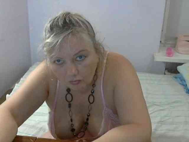LucyAlexis webcam