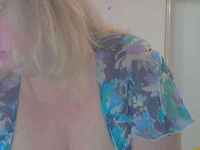 LucyAlexis webcam