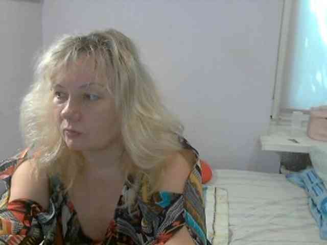 LucyAlexis webcam
