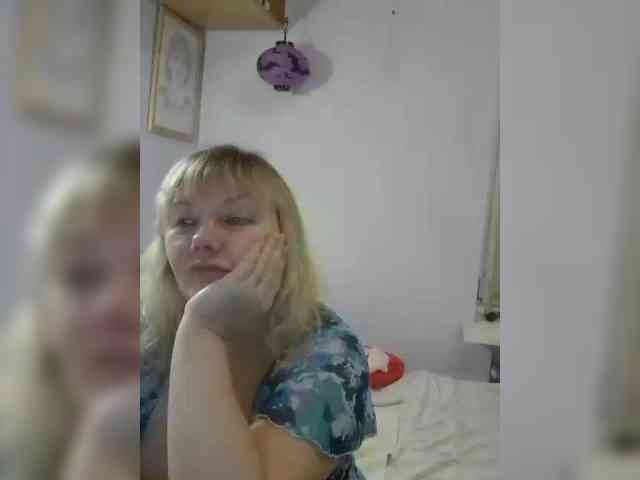 LucyAlexis webcam