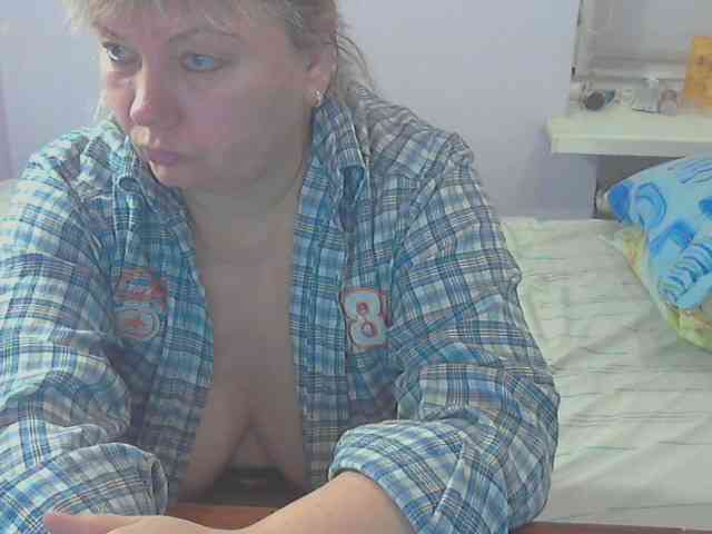 LucyAlexis webcam
