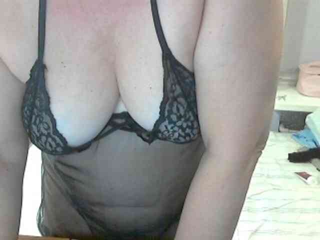 LucyAlexis webcam