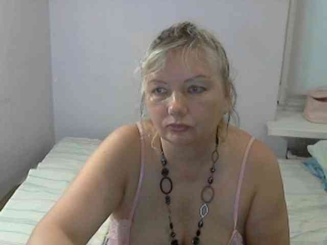 LucyAlexis webcam