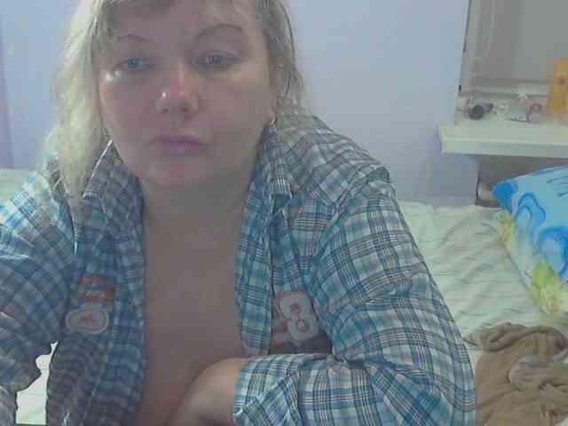 LucyAlexis webcam