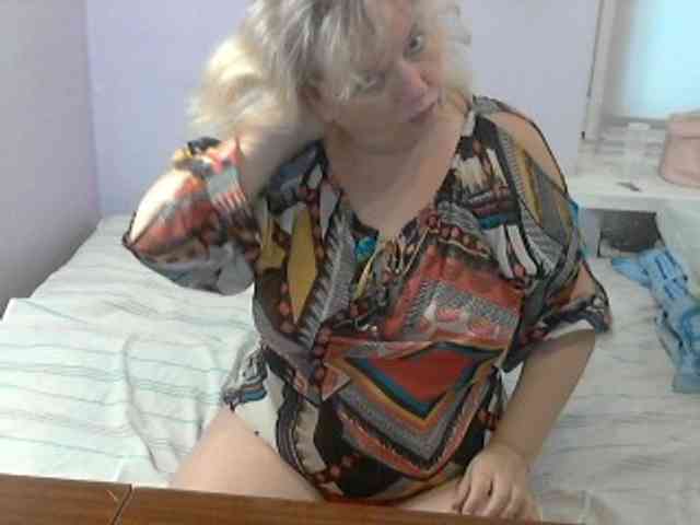 LucyAlexis webcam