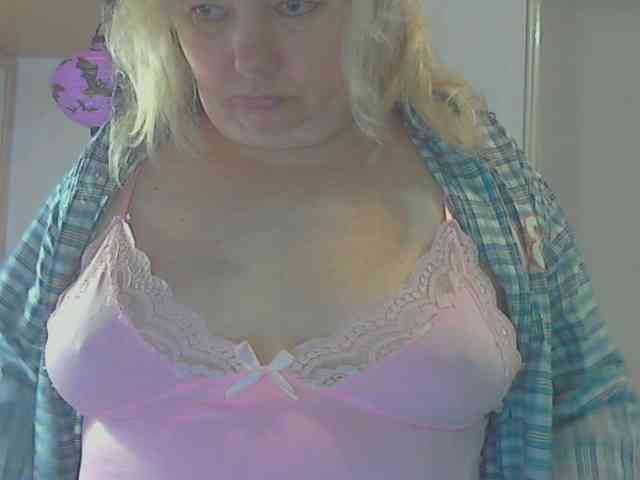 LucyAlexis webcam