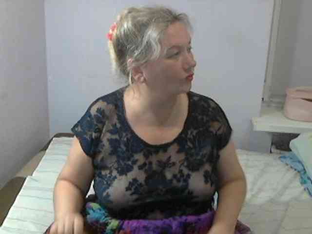 LucyAlexis webcam