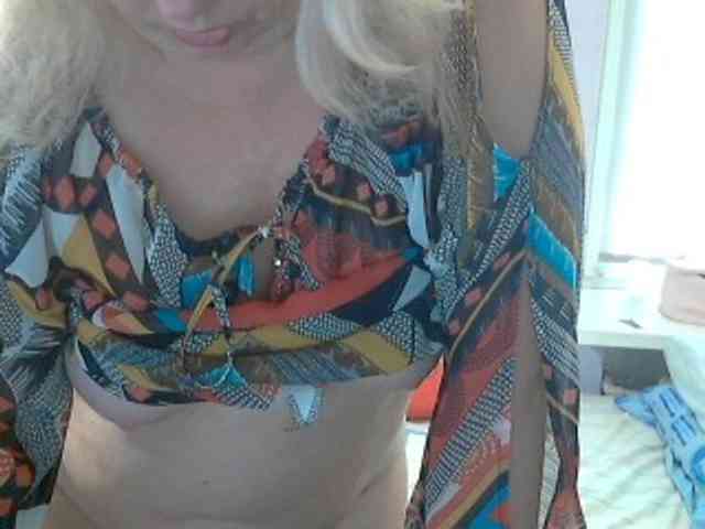 LucyAlexis webcam