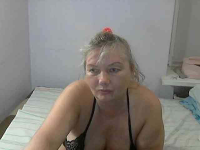 LucyAlexis webcam