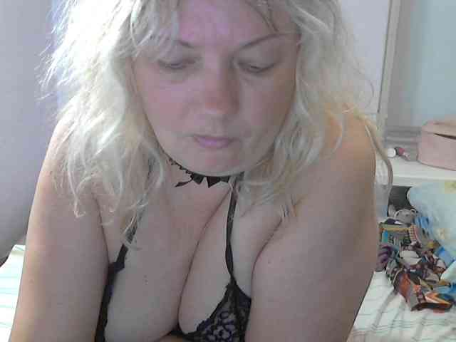 LucyAlexis webcam