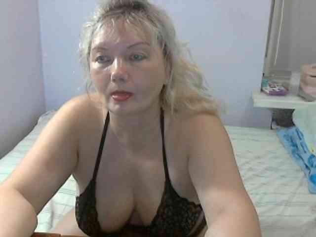 LucyAlexis Live Webcam on BongaCams
