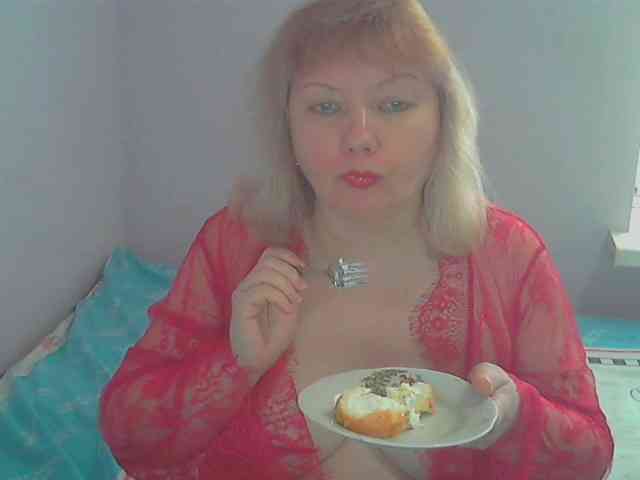 LucyAlexis LucyAlexis